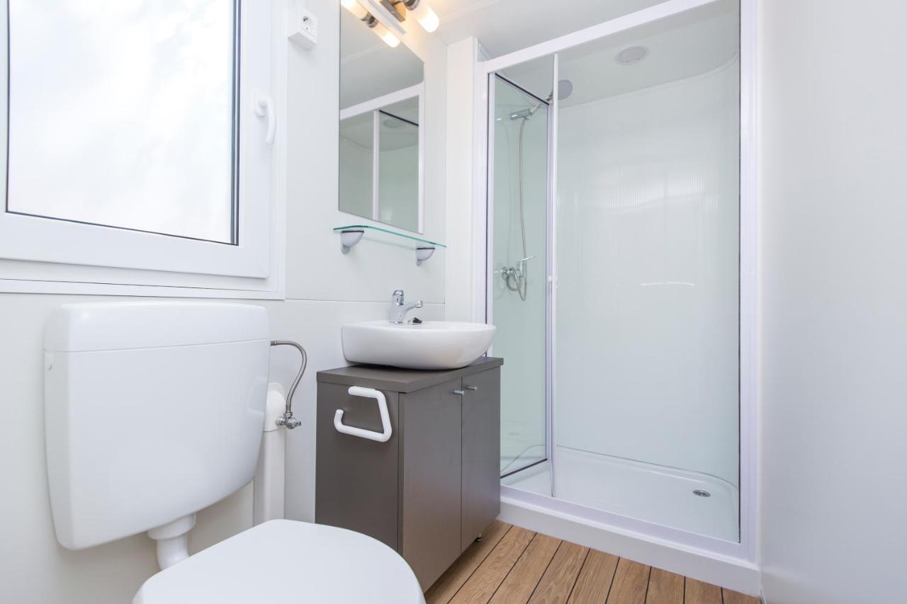 Albatross Mobile Homes On Solaris Camping Fkk-Naturist Poreč Kültér fotó